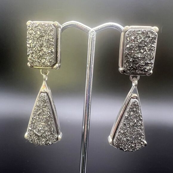 DRUZY Style Teardrop Earrings - Picture 1 of 7